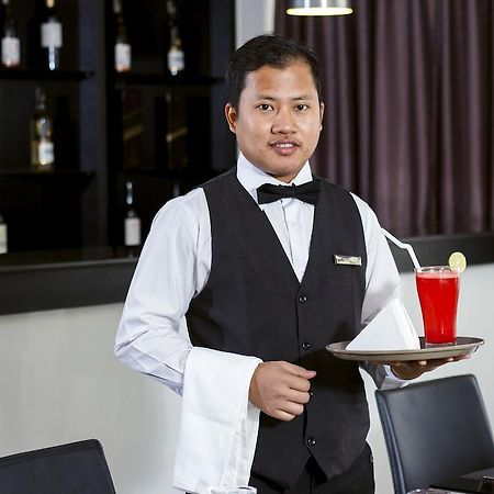 Hotel Esta Yangon Dış mekan fotoğraf